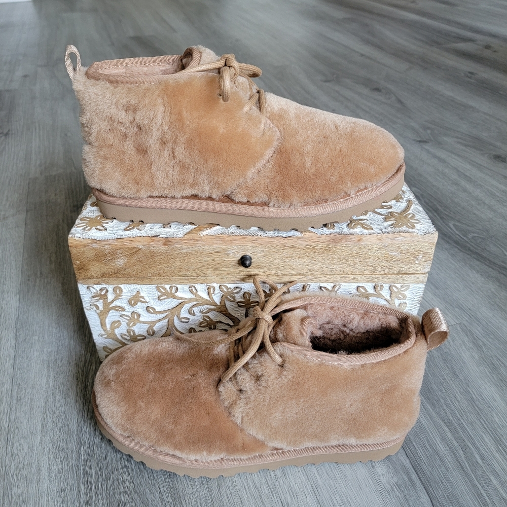 UGG Women's Chestnut Sheepskin Lace-Up Winter Boots
